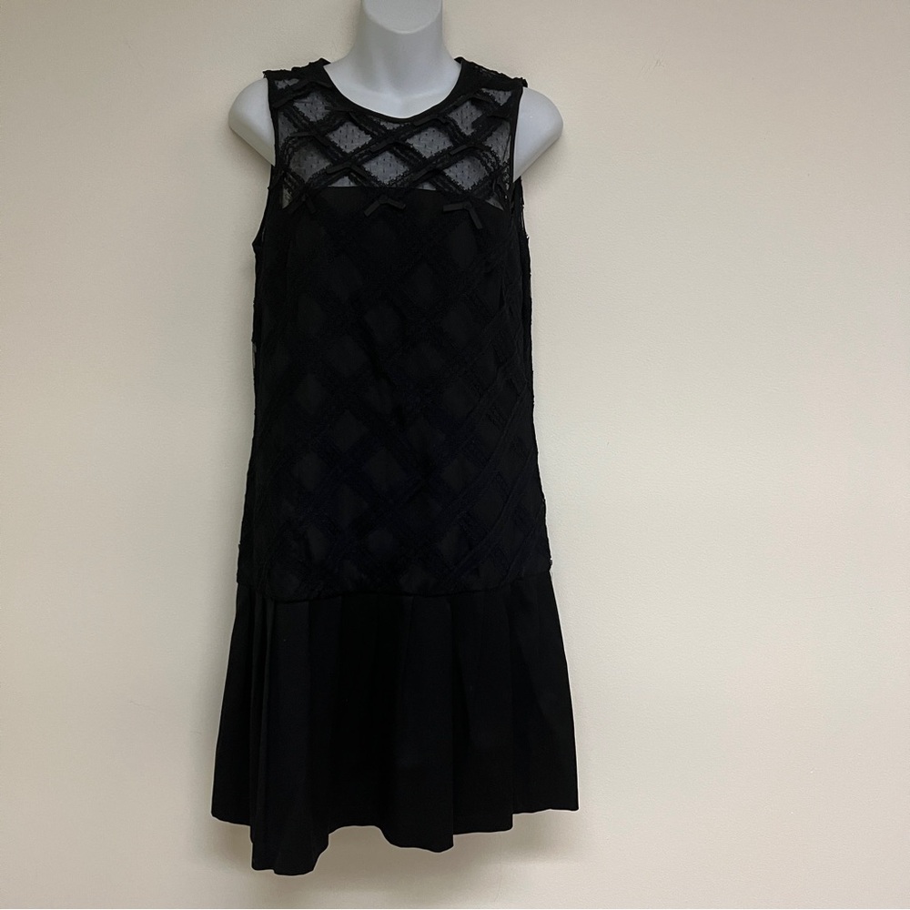 Ann Taylor Chic Black Sleeveless Dress with Drop Waist Pleated Bottom Sz 8